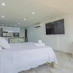 Lujoso Apartamento Con Vista Al Mar