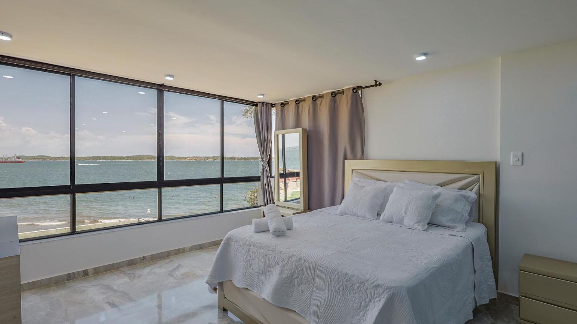 Lujoso Con Vista Al Mar Apartamento *