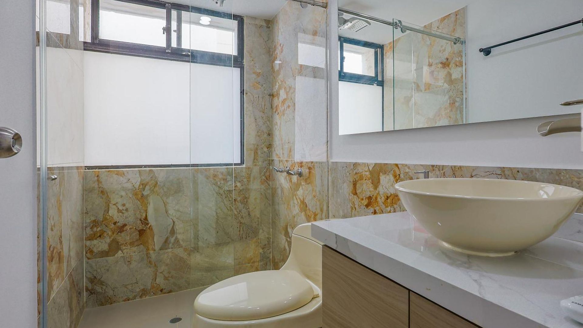 Apartamento Lujoso Con Vista Al Mar