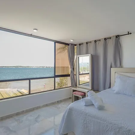 Apartamento Lujoso Con Vista Al Mar *