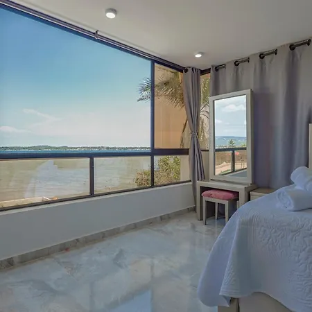 Apartamento Lujoso Con Vista Al Mar Cartagena
